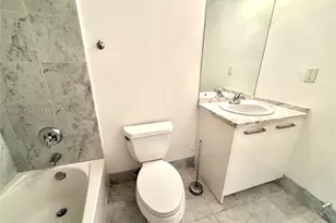 253 NE 2nd St 2 2+ Lrg Den, Miami, FL 33132 - Photo 19