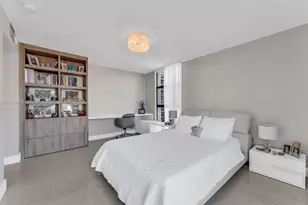 3701 N Country Club Dr, Aventura, FL 33180 - Photo 25