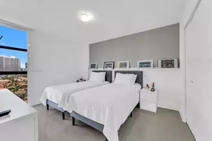 3701 N Country Club Dr, Aventura, FL 33180 - Photo 15