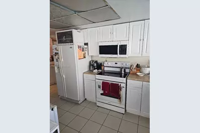 17601 SW 108th Ct, Miami, FL 33157 - Photo 9