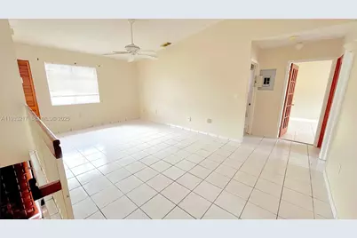2220 W 74th St #201-16, Hialeah, FL 33016 - Photo 21