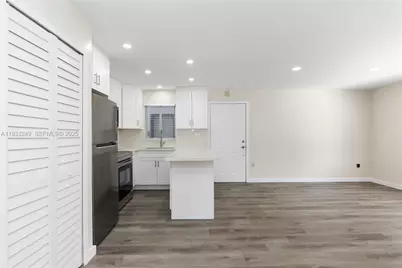 3101 SW 27th Ave #204, Miami, FL 33133 - Photo 9