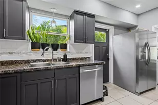 818 NW 29th Ct, Wilton Manors, FL 33311 - Photo 9