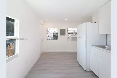 1927 Windsor Ave, West Palm Beach, FL 33407 - Photo 15