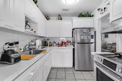 5931 SW 14th St, West Miami, FL 33144 - Photo 11