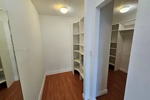 1300 NE Miami Gardens Dr, Miami, FL 33179 - Photo 13