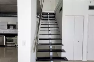 690 SW 1st Ct, Miami, FL 33130 - Photo 7