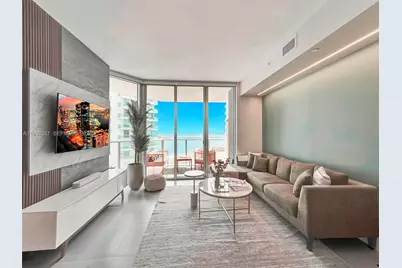 1300 Brickell Bay Dr #2109, Miami, FL 33131 - Photo 1