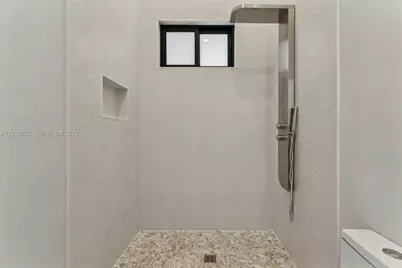 1304 SE 10th Ter, Deerfield Beach, FL 33441 - Photo 15