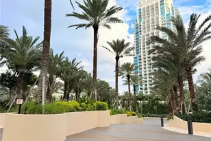 300 South Pointe Dr, Miami Beach, FL 33139 - Photo 37