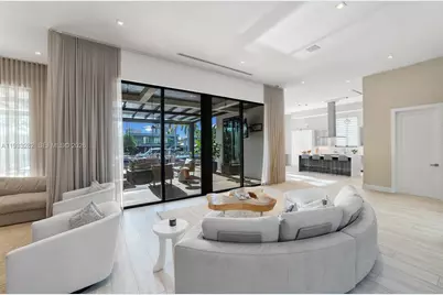 1970 NE 119th Rd, North Miami, FL 33181 - Photo 25