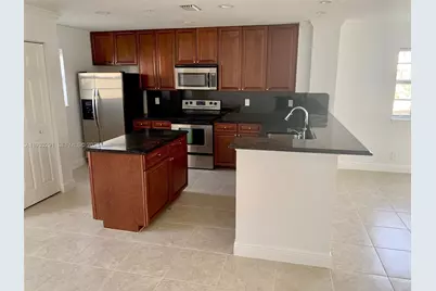 218 SW 6th Pl, Pompano Beach, FL 33060 - Photo 5