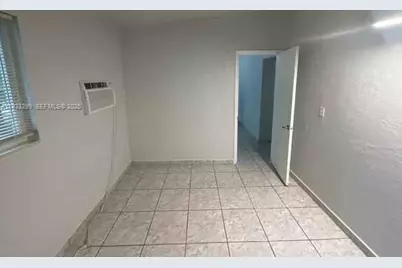 1261 NW 24th St #2, Miami, FL 33142 - Photo 3
