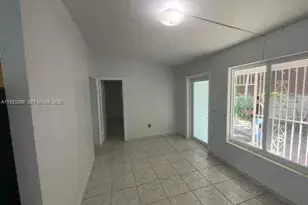 1261 NW 24th St, Miami, FL 33142 - Photo 5
