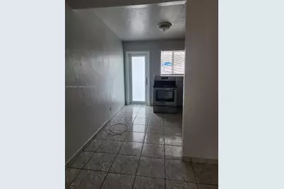 1261 NW 24th St #2, Miami, FL 33142 - Photo 9