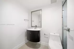 7601 E Treasure Dr, North Bay Village, FL 33141 - Photo 21