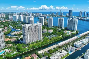 2000 Island Blvd, Aventura, FL 33160 - Photo 45