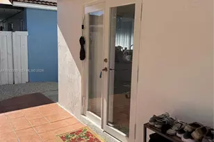 7685 W 30th Ln, Hialeah, FL 33018 - Photo 43