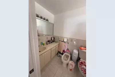 7685 W 30th Ln, Hialeah, FL 33018 - Photo 47