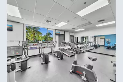 100 Bayview Dr #1025, Sunny Isles Beach, FL 33160 - Photo 23