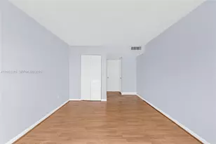 1300 NE 191st St, Miami, FL 33179 - Photo 15