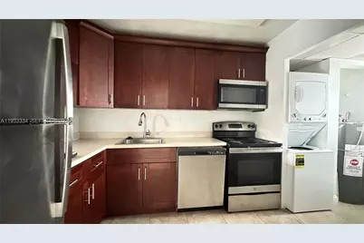 8020 Fairview Dr #108, Tamarac, FL 33321 - Photo 5