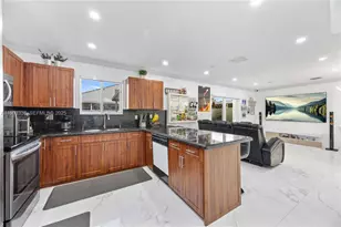 3502 W 72nd St, Hialeah, FL 33018 - Photo 11