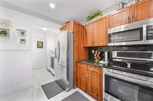 3502 W 72nd St, Hialeah, FL 33018 - Photo 13