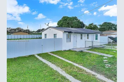 26540 SW 1 38 Th Ct, Homestead, FL 33032 - Photo 1