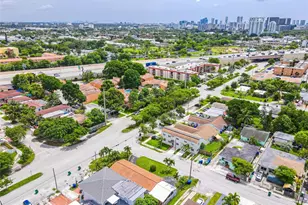 1090 NW 24th Ct, Miami, FL 33125 - Photo 29