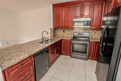 846 SW 148th Pl, Miami, FL 33194 - Photo 13