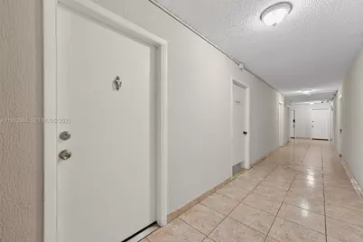 111 Golden Isles Dr #D12, Hallandale Beach, FL 33009 - Photo 15