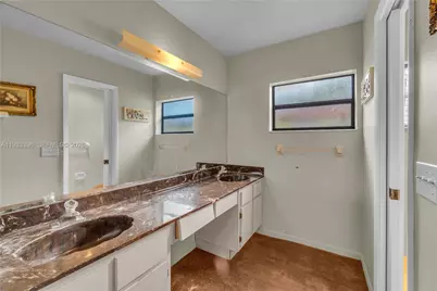 7545 NW 99th Ave, Tamarac, FL 33321 - Photo 17