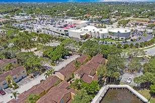 1105 Lake Shore Dr, Lake Park, FL 33403 - Photo 35