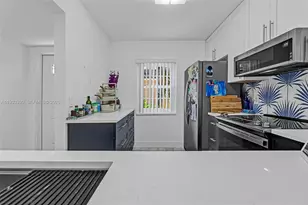 1105 Lake Shore Dr, Lake Park, FL 33403 - Photo 7