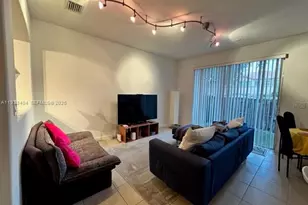 10721 NW 81st Ln, Doral, FL 33178 - Photo 7