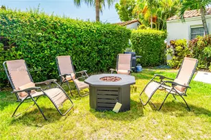 437 NE 107th St, Miami, FL 33161 - Photo 35