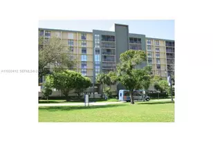 251 172nd St, Sunny Isles Beach, FL 33160 - Photo 11