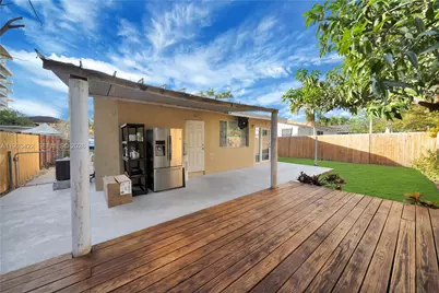 2731 SW 24th St #2731, Miami, FL 33145 - Photo 23