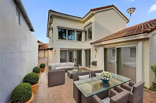 1046 Satinleaf St, Hollywood, FL 33019 - Photo 47