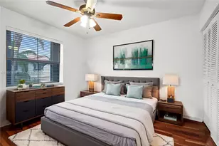 1046 Satinleaf St, Hollywood, FL 33019 - Photo 13