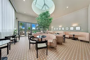 11 NE 6th St, Miami, FL 33132 - Photo 25