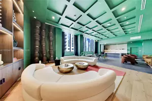 11 NE 6th St, Miami, FL 33132 - Photo 19