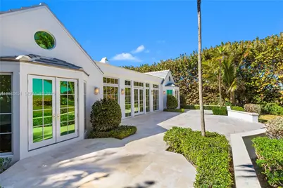 43 N Beach Rd, Jupiter Island, FL 33455 - Photo 53