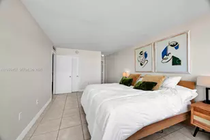 2016 Bay Dr, Miami Beach, FL 33141 - Photo 15