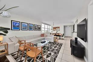 2016 Bay Dr, Miami Beach, FL 33141 - Photo 5