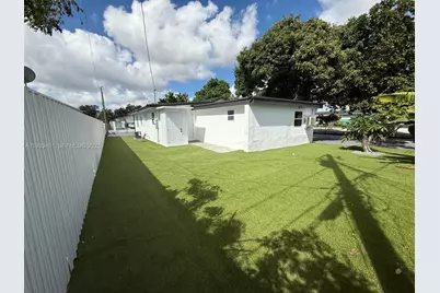 10597 NW 30th Ave, Miami, FL 33147 - Photo 9