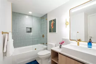 159 NE 6th St, Miami, FL 33132 - Photo 17