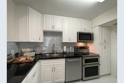 4400 Hillcrest Dr #601B, Hollywood, FL 33021 - Photo 9