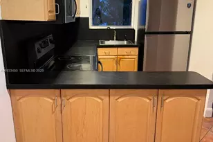 1801 S Treasure Dr, North Bay Village, FL 33141 - Photo 7